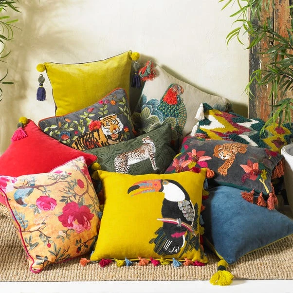 Paoletti Chinoiserie Gold Floral Cushion 4 Paoletti Chinoiserie Gold Floral Cushion - Image 4