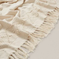 Dunelm Macrame Natural 130cm X 180cm Throw -Elegant Home 30726244 alt03