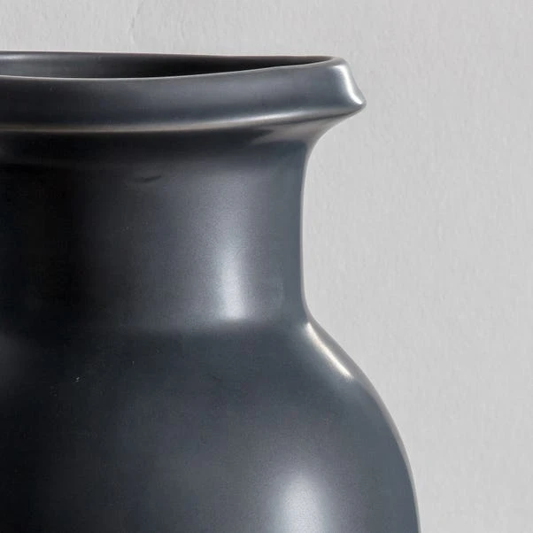 Cedar & Sage Sutton Vase Medium 2 Cedar & Sage Sutton Vase Medium - Image 2