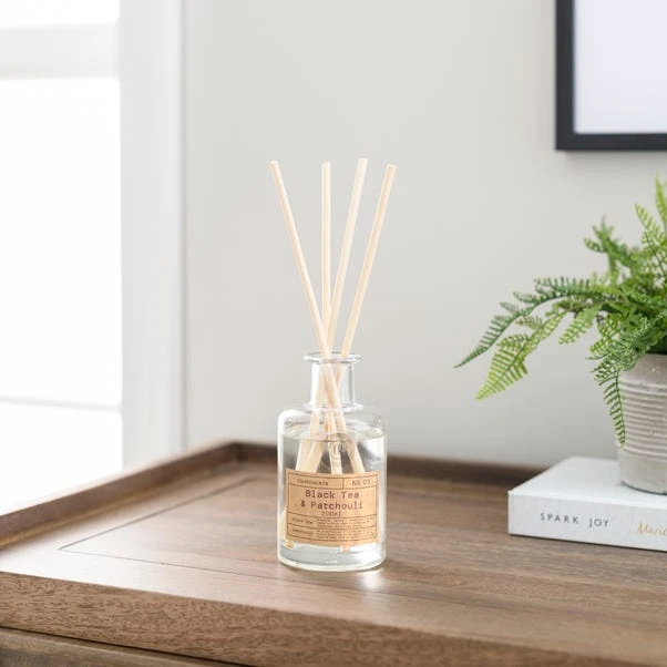 Churchgate Diffuser Black Tea And Patchouli 200ml 2 Churchgate Diffuser Black Tea And Patchouli 200ml - Image 2