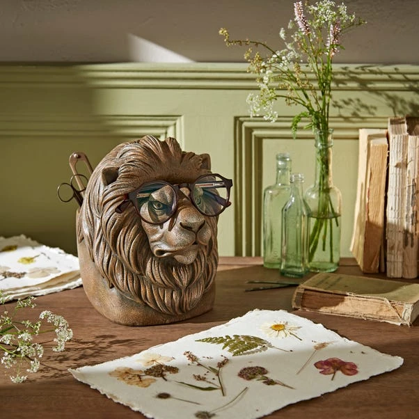 Natural History Museum Lion Glasses Holder 2 Natural History Museum Lion Glasses Holder - Image 2