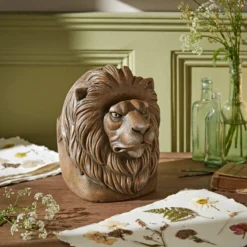 Natural History Museum Lion Glasses Holder 8 Natural History Museum Lion Glasses Holder -Elegant Home 30782232 alt02
