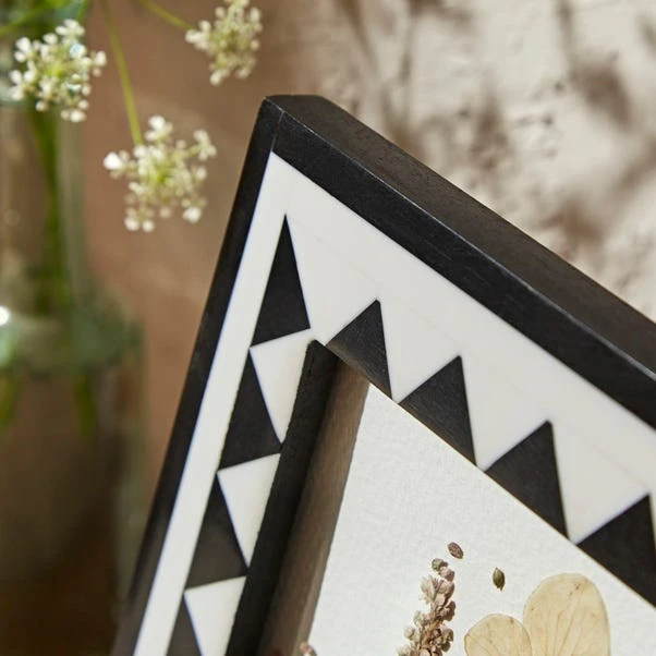 Natural History Museum Mosaic Inlay Photo Frame 7” X 5” (18cm X 13cm) 4 Natural History Museum Mosaic Inlay Photo Frame 7” X 5” (18cm X 13cm) - Image 4