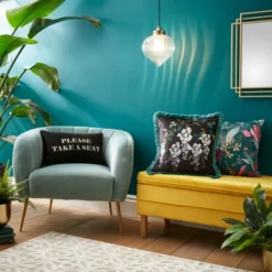 Dunelm Wysteria Velour Cushion -Elegant Home 30796412 alt06