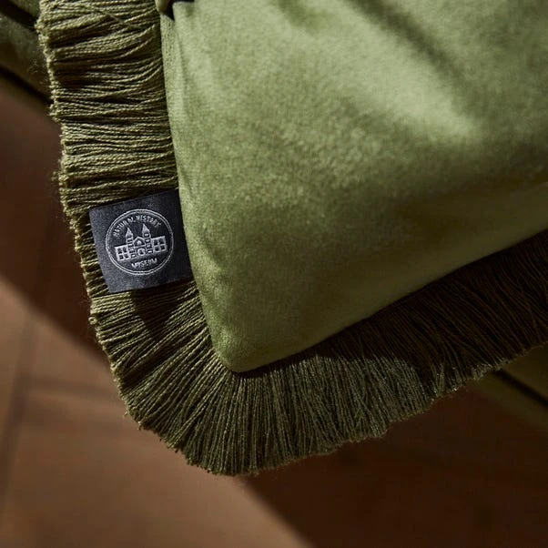 Natural History Museum Pelican Cushion 4 Natural History Museum Pelican Cushion - Image 4