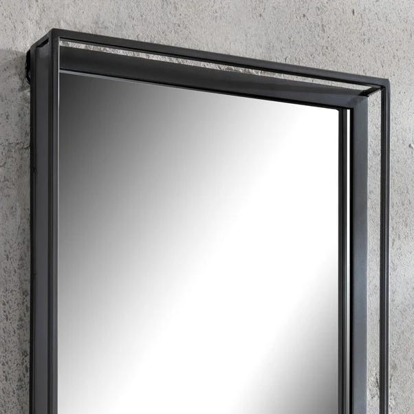 Dunelm Indoor Outdoor London Mirror 3 Dunelm Indoor Outdoor London Mirror - Image 3