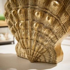 Natural History Museum Resin Shell Vase 8 Natural History Museum Resin Shell Vase -Elegant Home 30800585 alt02