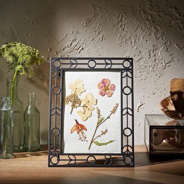 Natural History Museum Detailed Frame 7" X 5" 1 Natural History Museum Detailed Frame 7" X 5"